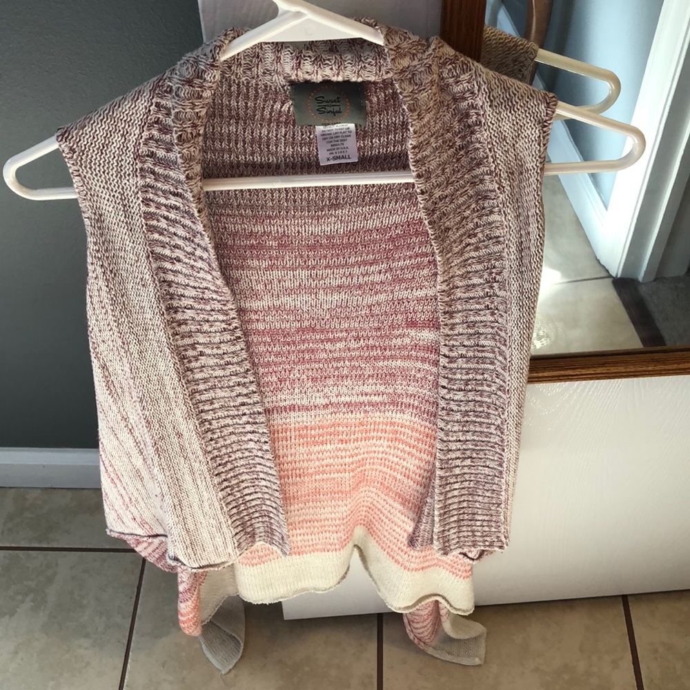 Sweater vest